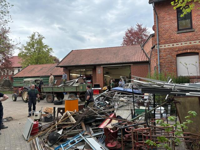 Schrottsammlung 08